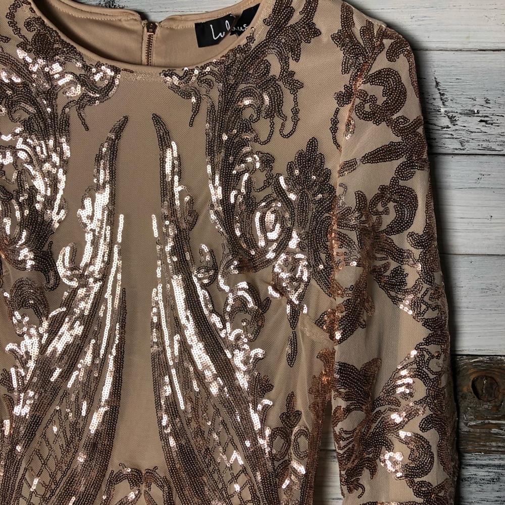 Lulu’s Gold Sequin Bodycon - Picture 2 of 8